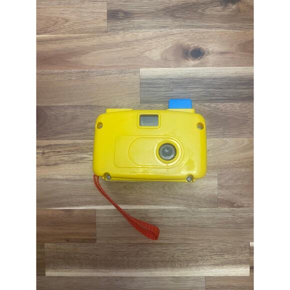 Vintage 1993 Fisher Price Yellow Camera Toy /w Animal Slides to View - Picture 3 of 3
